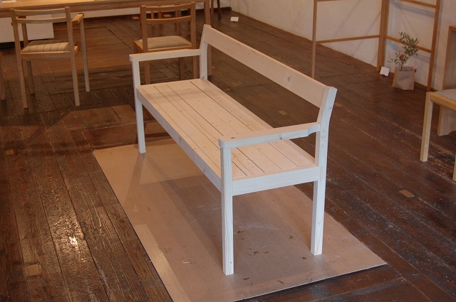 http://mammamia-project.jp/mammamia/workshop%20bench4.jpg